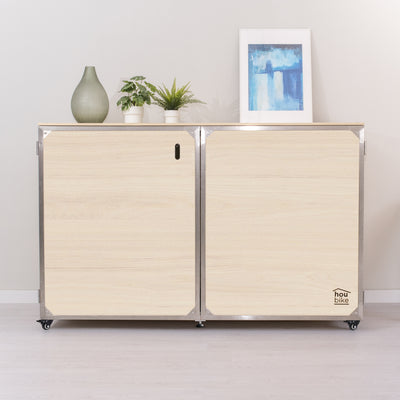 mueble interior para guardar bicis de color acacia